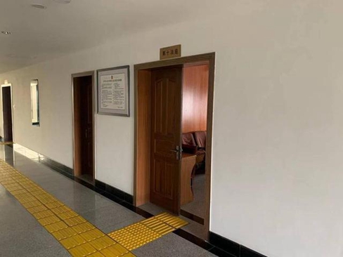 新聞周刊給互聯網修盲道(我在互聯網修盲道生命教育)