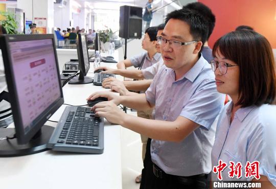 福州網(wǎng)站建設找時時在(麻煩各位童鞋,誰能賜教,福州網(wǎng)站建設企業(yè)哪家好?)