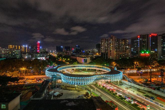 深圳互聯(lián)網(wǎng)危機最新消息(深圳互聯(lián)網(wǎng)危機最新消息視頻)