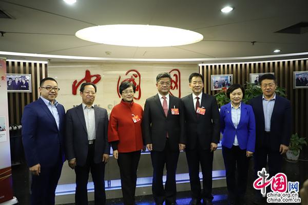 關(guān)于王龍?zhí)┲袊?guó)互聯(lián)網(wǎng)新聞中心的信息